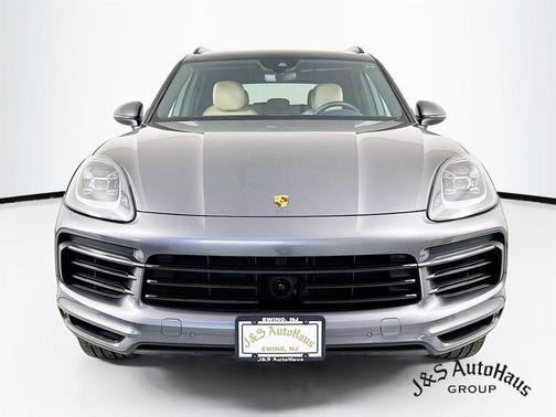 2021 Porsche Cayenne Base