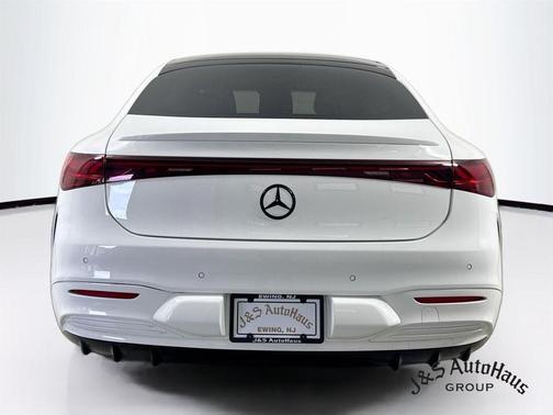 White 2022 Mercedes-Benz EQS 580 Base 4MATIC