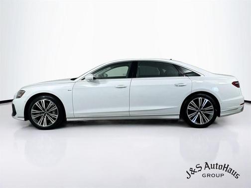 Glacier White Metallic 2023 Audi A8 L 55