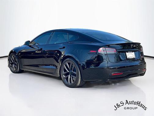 2022 Tesla Model S Plaid