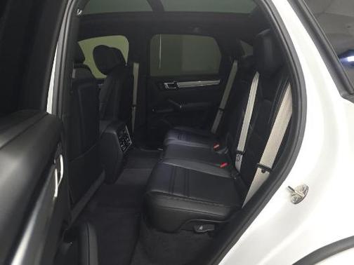 White 2023 Porsche Cayenne Platinum Edition