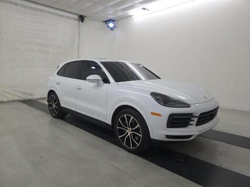 White 2023 Porsche Cayenne Platinum Edition