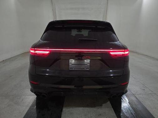 2021 Porsche Cayenne GTS