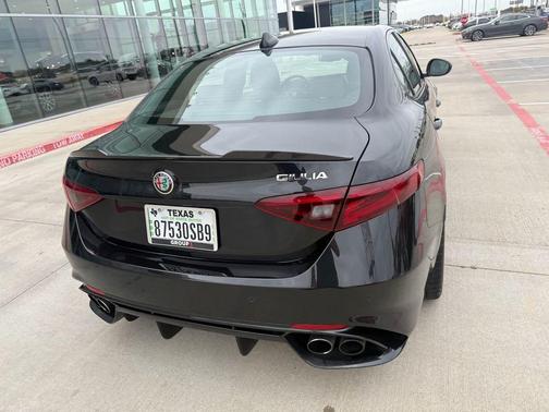 2023 Alfa Romeo Giulia Quadrifoglio