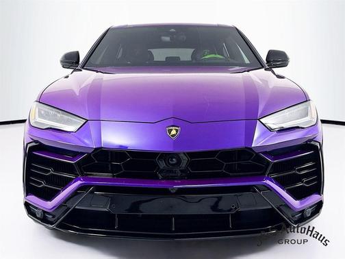 2022 Lamborghini Urus Base