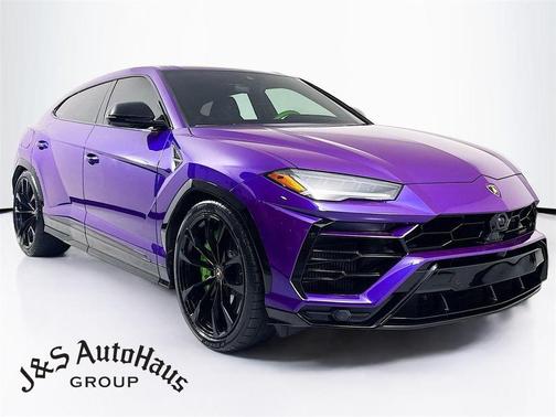 2022 Lamborghini Urus Base