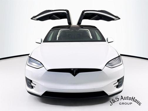2020 Tesla Model X Long Range