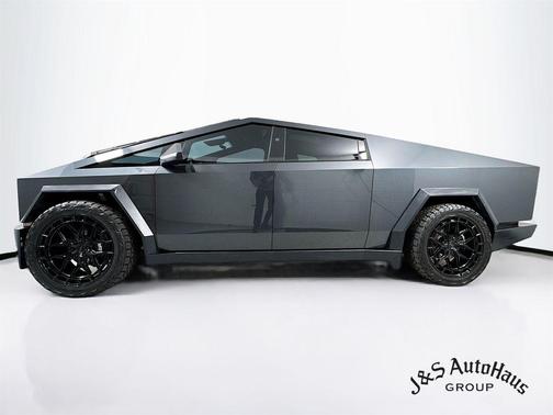 2024 Tesla Cybertruck Base