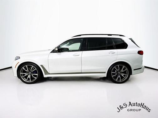2021 BMW X7 M50i