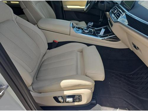 2021 BMW X7 M50i