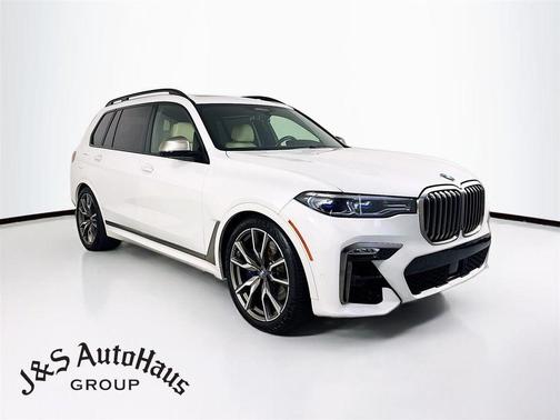 2021 BMW X7 M50i