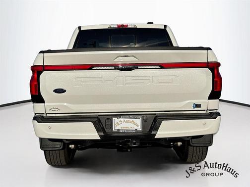 2022 Ford F-150 Lightning LARIAT