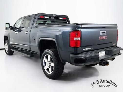 2017 GMC Sierra 2500 SLT