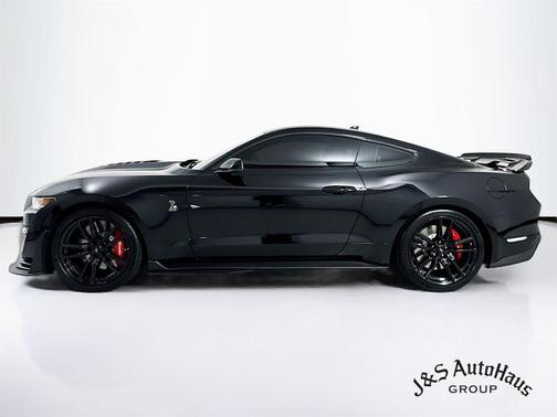 2021 Ford Shelby GT500 Base
