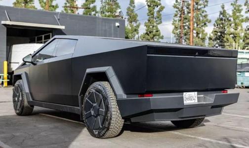 2024 Tesla Cybertruck Cyberbeast