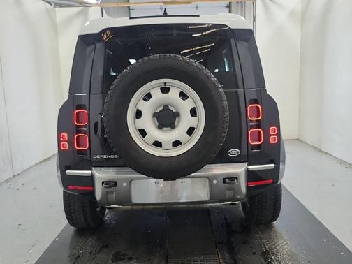 2023 Land Rover Defender 90 S