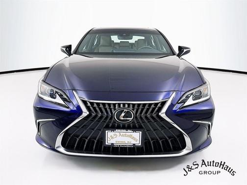 2022 Lexus ES 350 Base