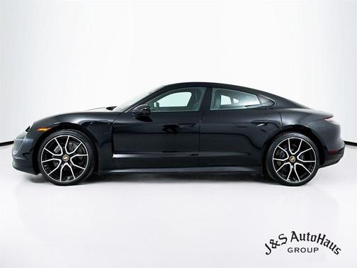 2022 Porsche Taycan Base