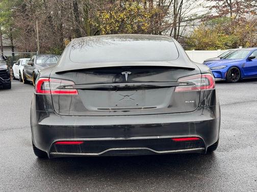 2021 Tesla Model S Plaid