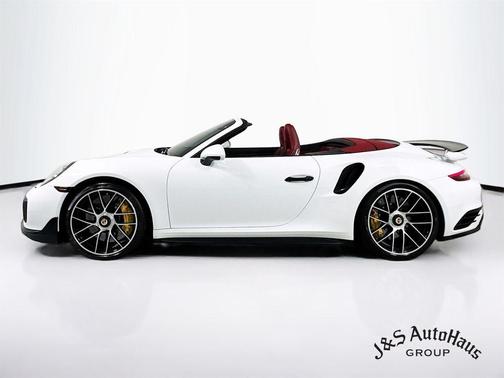 2017 Porsche 911 Turbo S