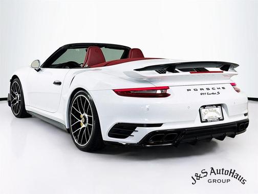 2017 Porsche 911 Turbo S