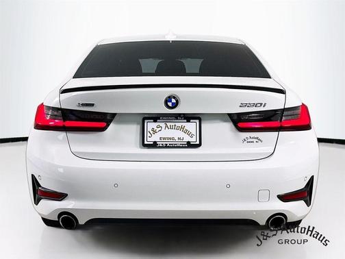 2019 BMW 330 i xDrive