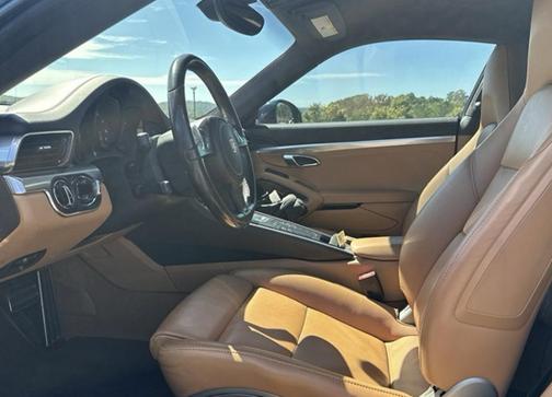 2016 Porsche 911 Carrera