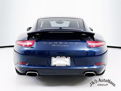 2016 Porsche 911 Carrera