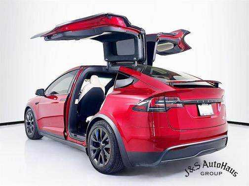 Red Multi 2023 Tesla Model X Plaid