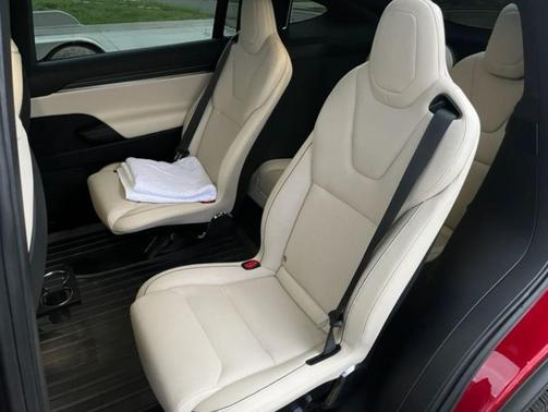 2023 Tesla Model X Plaid
