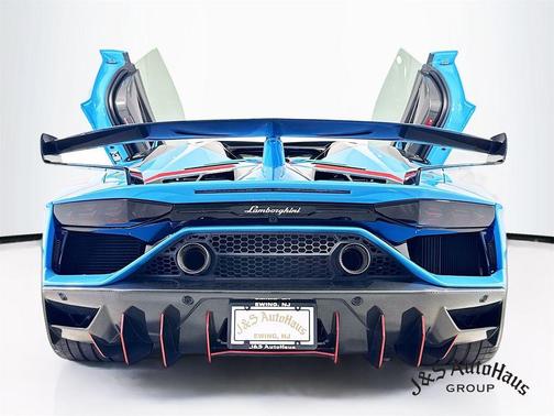2021 Lamborghini Aventador SVJ Base