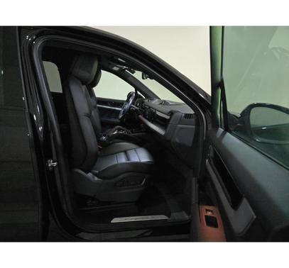 2024 Porsche Cayenne S