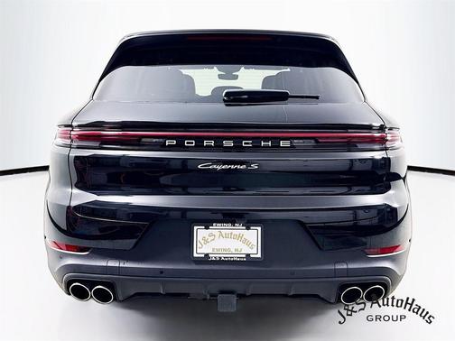 2024 Porsche Cayenne S