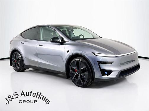 2026 Tesla Model Y Performance