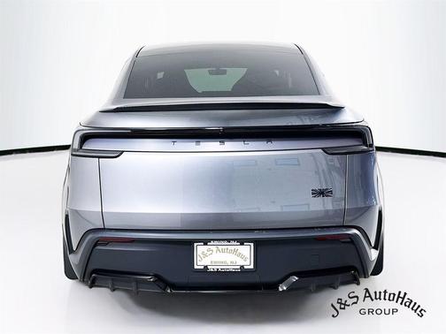 2026 Tesla Model Y Performance