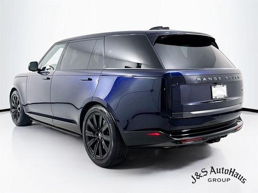 2023 Land Rover Range Rover P530 SE