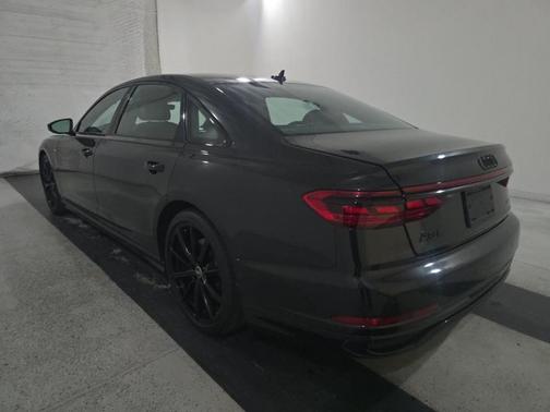 2022 Audi A8 L 55