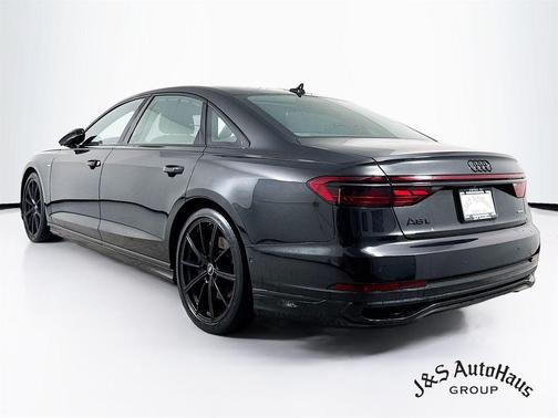 2022 Audi A8 L 55