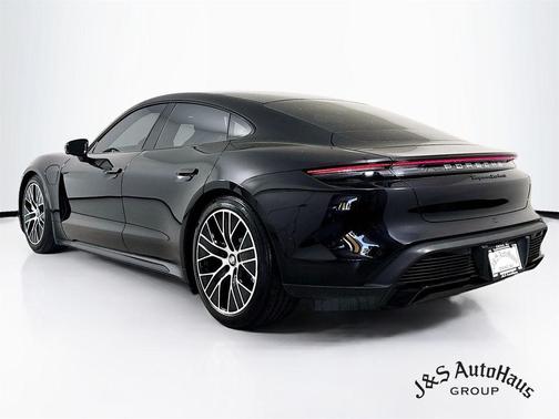 2020 Porsche Taycan Turbo