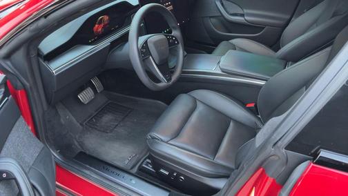 2022 Tesla Model S Plaid