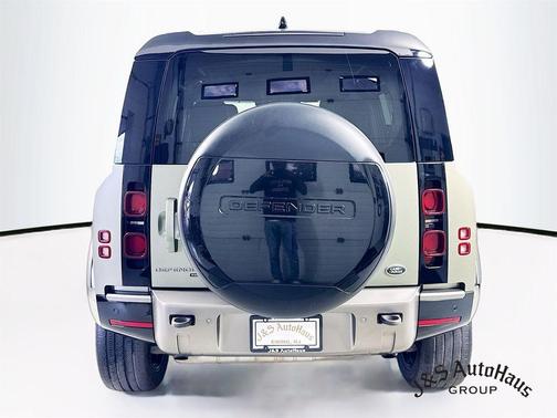 2021 Land Rover Defender 110 X-Dynamic SE