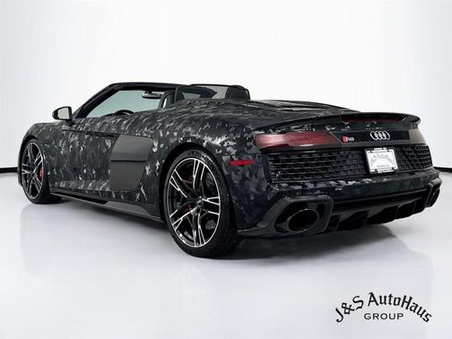 Mythos Black Metallic w/ Black Roof 2020 Audi R8 5.2 V10 performance