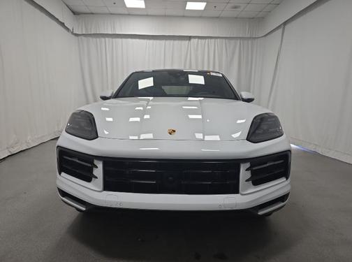 2024 Porsche Cayenne Base