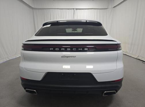 2024 Porsche Cayenne Base