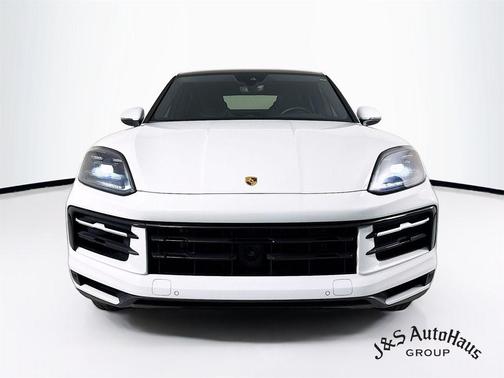 2024 Porsche Cayenne Base