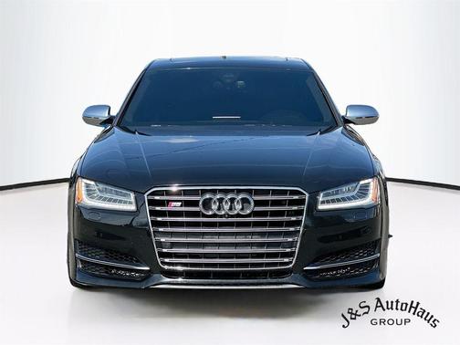 2016 Audi S8 4.0T Plus