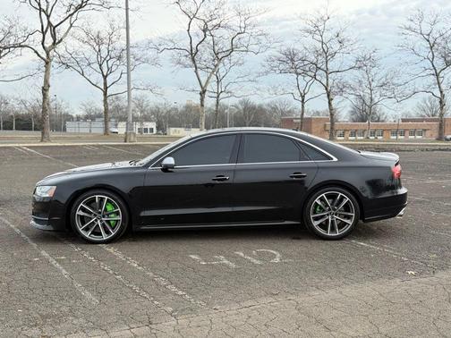 2016 Audi S8 4.0T Plus