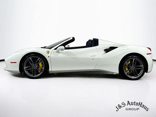 2018 Ferrari 488 Spider Base