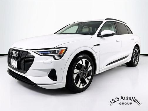 2022 Audi e-tron Premium