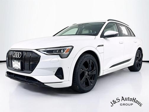 2022 Audi e-tron Premium